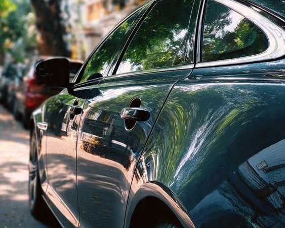 corporate-car-rental-service-same-driver-daily