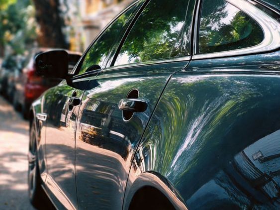 corporate-car-rental-service-same-driver-daily
