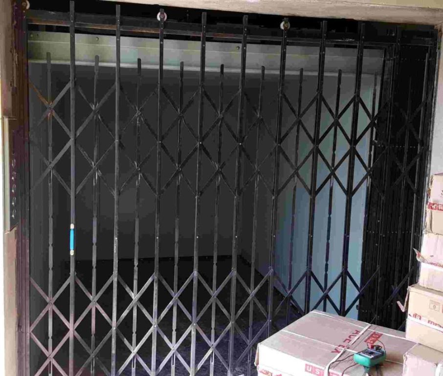 goods-lift-manufacturers-in-delhi-rachna-elevator-cranes-big-0