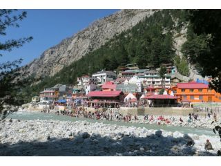 gangotri-temple-the-sacred-origin-of-the-holy-ganga-small-0