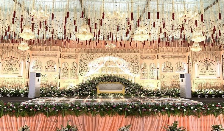book-banquet-halls-in-delhi-at-best-price-for-weddings-and-events-big-0