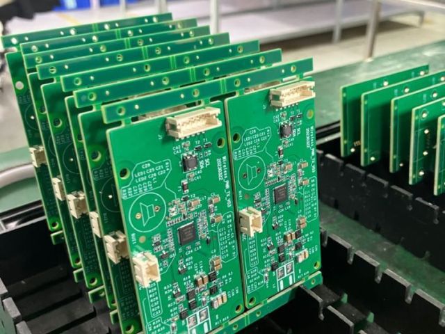 custom-pcb-assembly-supplier-in-gandhinagar-9227020017