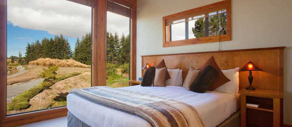 accommodation-in-te-anau-comfortable-lakefront-stays-big-1