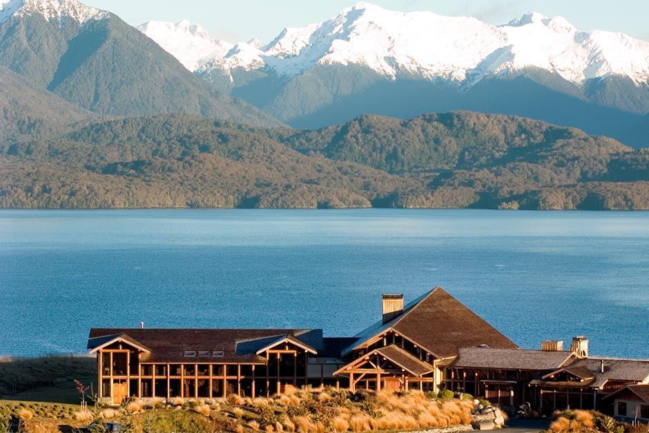 accommodation-in-te-anau-comfortable-lakefront-stays-big-3
