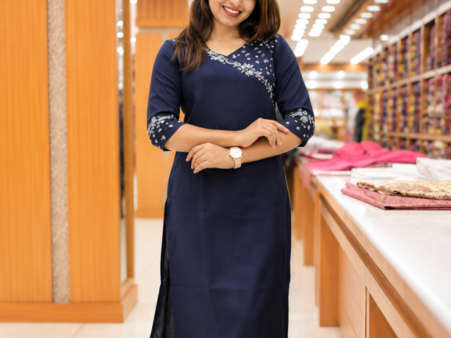 women-clothing-online-in-kerala-elegant-summer-wear-styles
