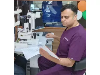 best-eye-hospital-in-meerut-prakash-eye-hospital-small-0