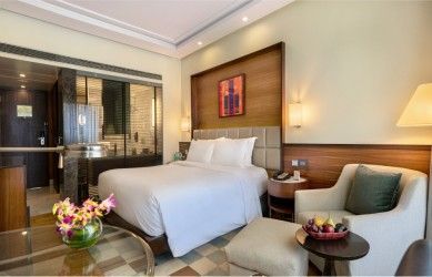 family-hotels-near-mumbai-airport-with-modern-amenities-big-3