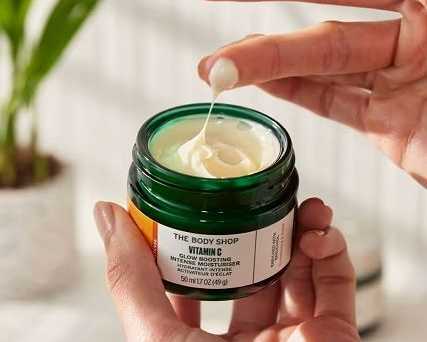 glow-naturally-with-body-shop-moisturiser-by-the-body-shop-india