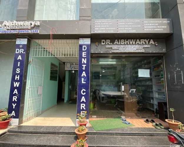 restore-missing-teeth-at-a-dental-implant-clinic-in-patna