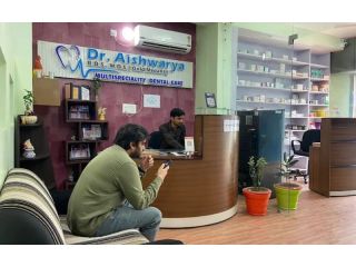 restore-missing-teeth-at-a-dental-implant-clinic-in-patna-small-1