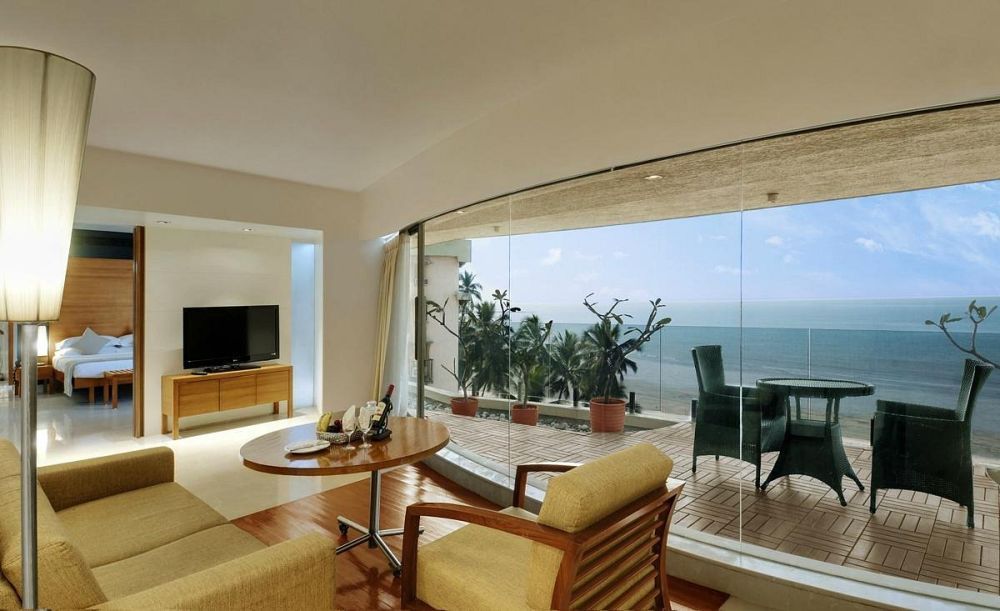 best-hotel-rooms-in-juhu-mumbai-near-beach-and-airport-big-3