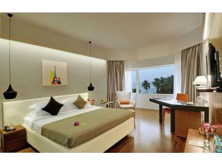 best-hotel-rooms-in-juhu-mumbai-near-beach-and-airport-small-2