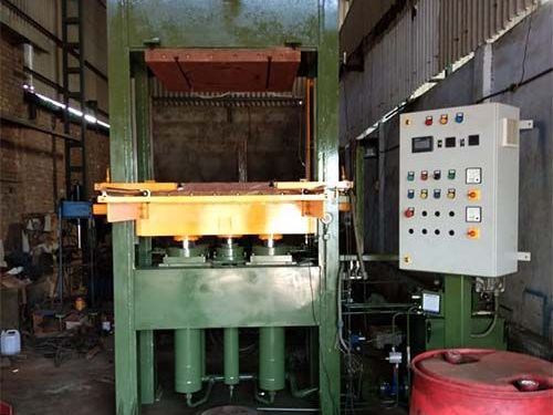 are-there-rubber-moulding-press-manufacturers-for-small-business