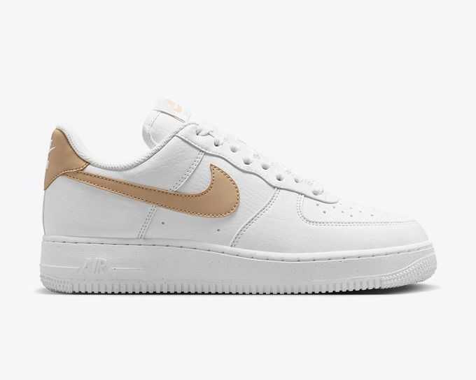 nike-air-force-1-women-sneakers-that-never-go-out-of-style
