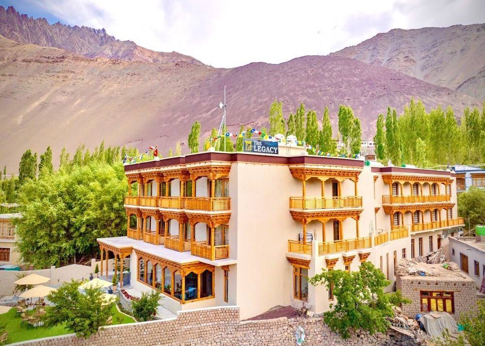 4-star-hotel-in-leh-ladakh-big-0