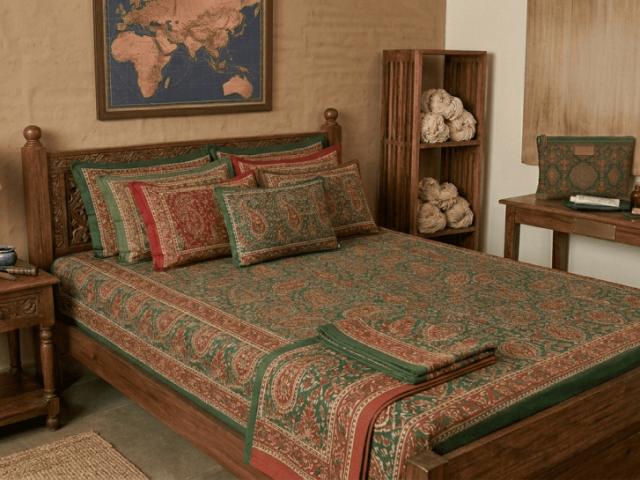 handloom-cotton-bed-sheets-245-gsm-pure-cotton-210-tc