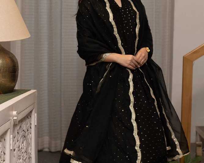 celebrate-rakhi-in-style-with-rakhi-outfits-for-women-asrumo