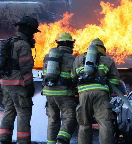 fire-cylinder-refilling-in-gurgaon-at-suraksha-fire-india-big-0