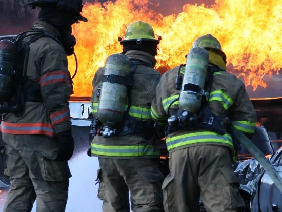 fire-cylinder-refilling-in-gurgaon-at-suraksha-fire-india