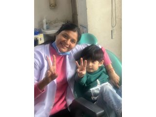 kids-dentist-in-dwarka-sector-11-small-0