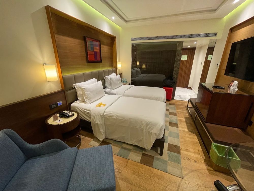 hotels-in-andheri-east-mumbai-near-business-hubs-the-mirador-big-3