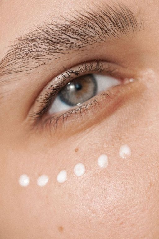 best-under-eye-cream-for-dark-circles-india-dusky-india-big-0
