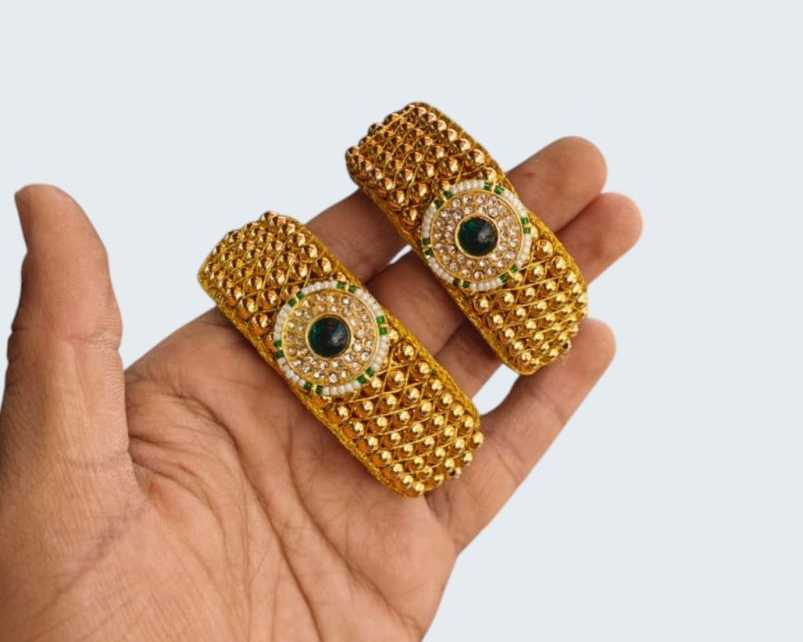elegant-women-handmade-bangles-online