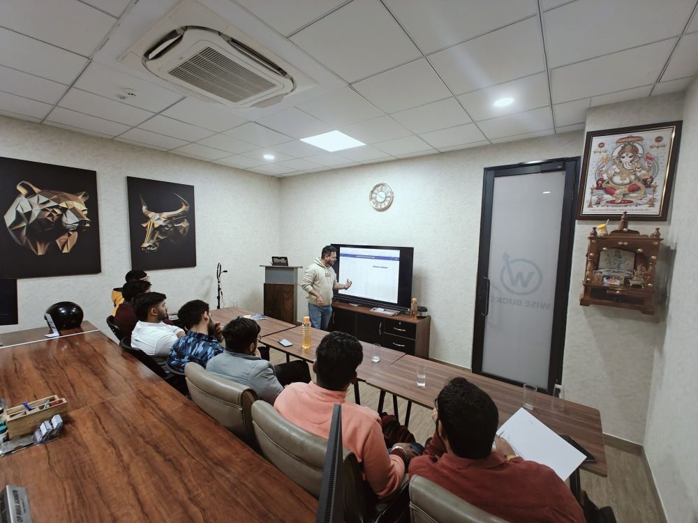 trading-institute-in-chandigarh-for-practical-market-learning-big-0