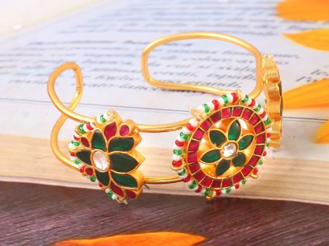 stunning-kundan-bangles-designs-elegant-styles-to-buy