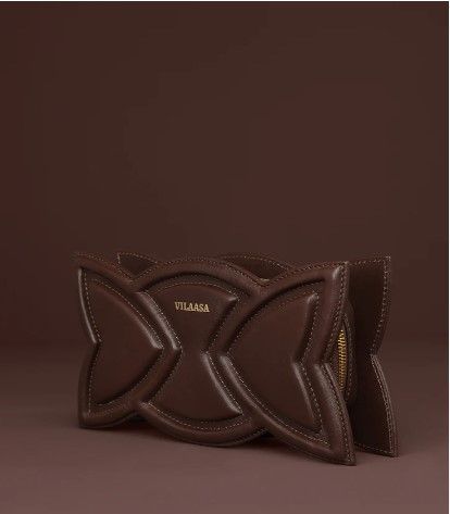 small-party-clutch-bag-for-elegant-evening-looks-big-1