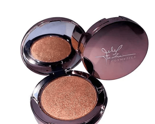 buy-highlighter-online-glow-makeup-by-zuri-cosmetics