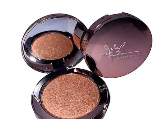 buy-highlighter-online-glow-makeup-by-zuri-cosmetics