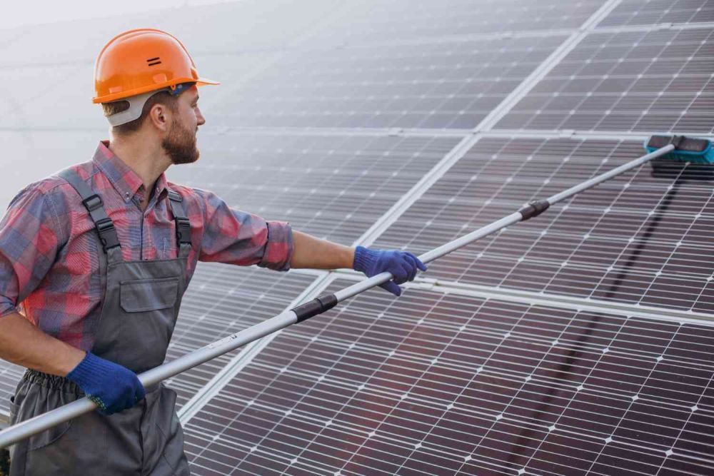 professional-solar-panel-repair-and-maintenance-services-big-0