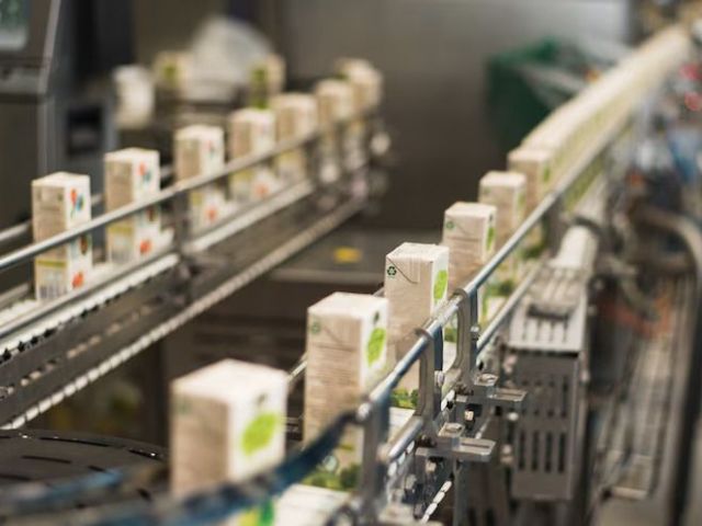 pet-bottle-filling-pet-beverage-packaging-juice-manufacturer