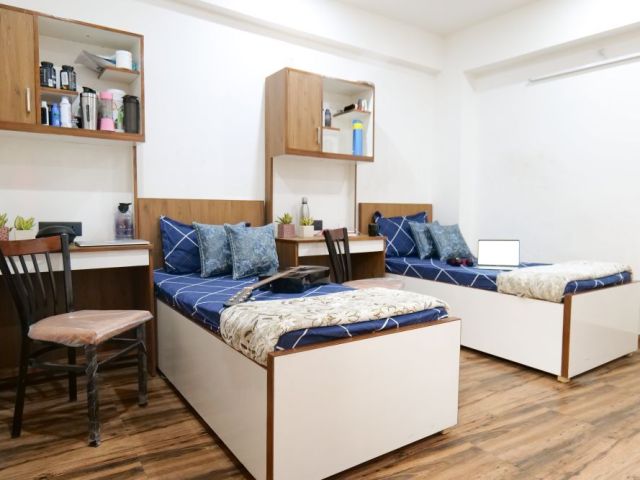 luxury-pg-near-amity-university-noida-premium-stay-pgnow