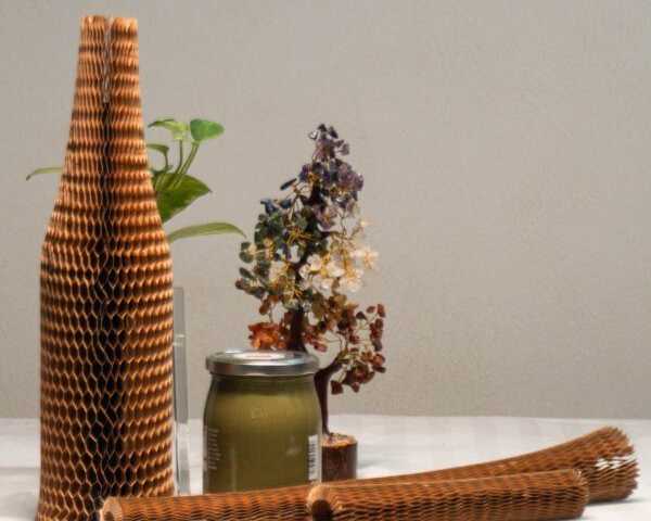 choose-the-right-honeycomb-sleeves-for-bottles-jars