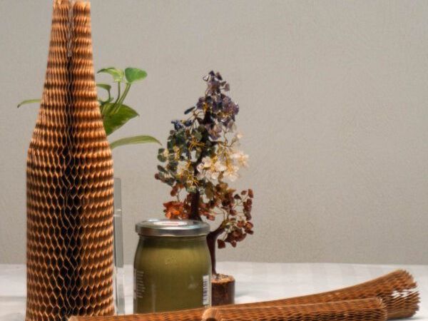 choose-the-right-honeycomb-sleeves-for-bottles-jars