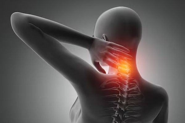 back-pain-specialist-doctor-in-mumbai-dr-rakesh-dhake-big-0