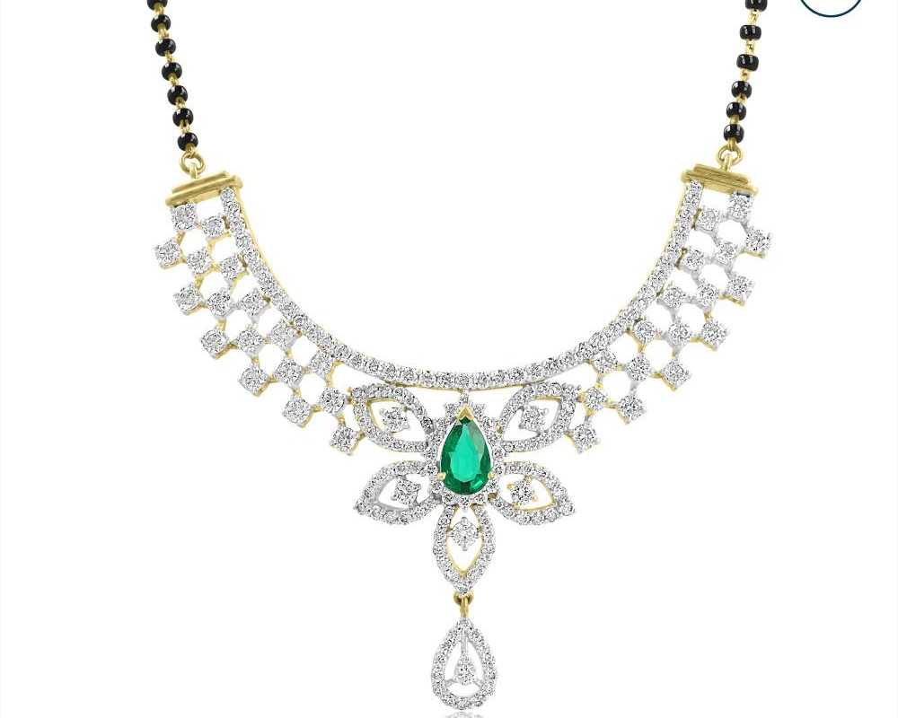 a-beautiful-online-diamond-necklace