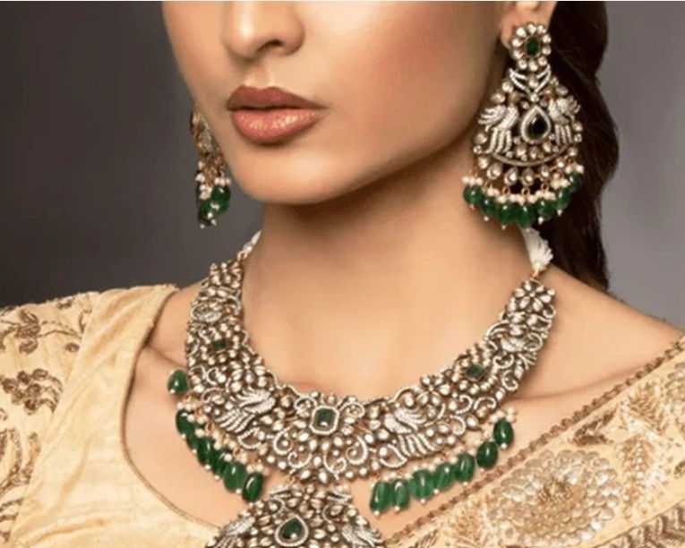 womens-choker-necklace