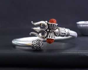 send-rakhi-india-with-fast-secure-online-delivery