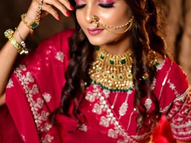 hair-styling-course-in-satellite-ahmedabad