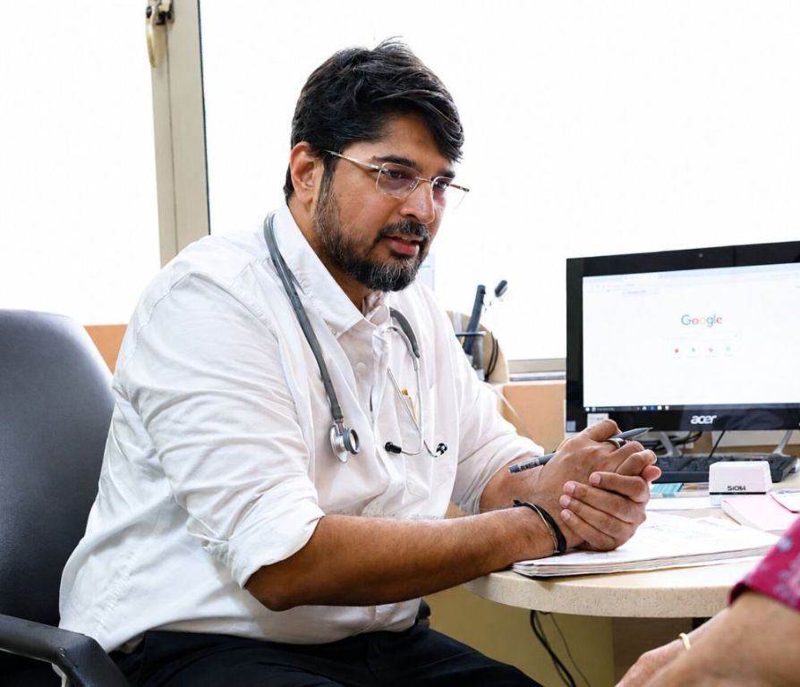 modern-vein-treatment-and-circulation-health-awareness-big-0