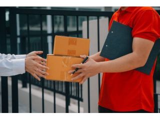 same-day-delivery-courier-service-for-fast-business-shipping-small-0