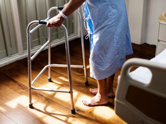 stable-mobility-with-vissco-dura-walker-medi-aid-xpert