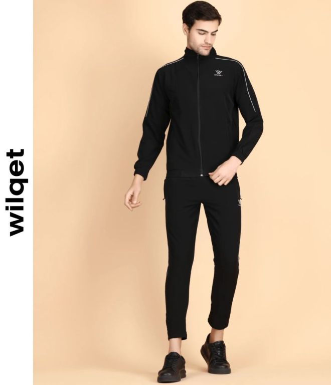 best-sports-tracksuit-for-men-big-0