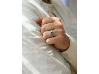 looking-for-the-perfect-silver-ring-design-for-men-small-0