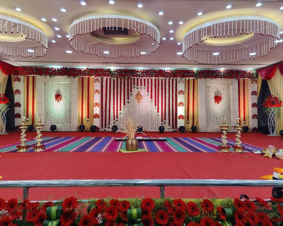 customized-wedding-reception-stage-decoration-in-chennai