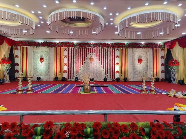 customized-wedding-reception-stage-decoration-in-chennai
