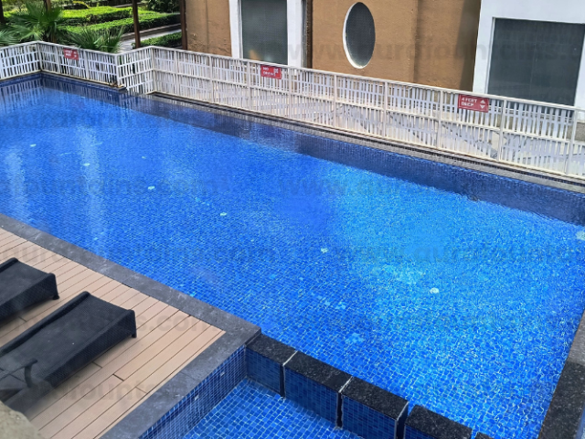 swimming-pool-manufacturers